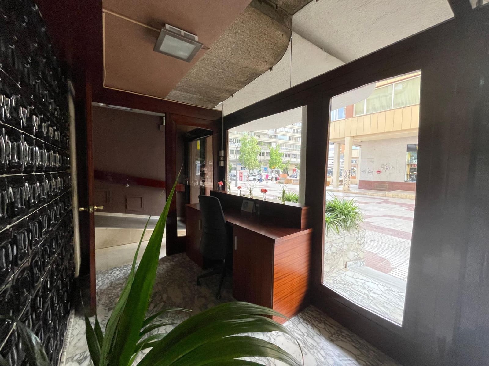4 slaapkamer Appartement te koop in Malaga stad met garage - € 799.000 (Ref: 10019324)