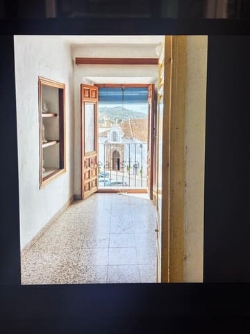 5 slaapkamer Villa te koop in Cómpeta met zwembad garage - € 225.000 (Ref: 10019325)