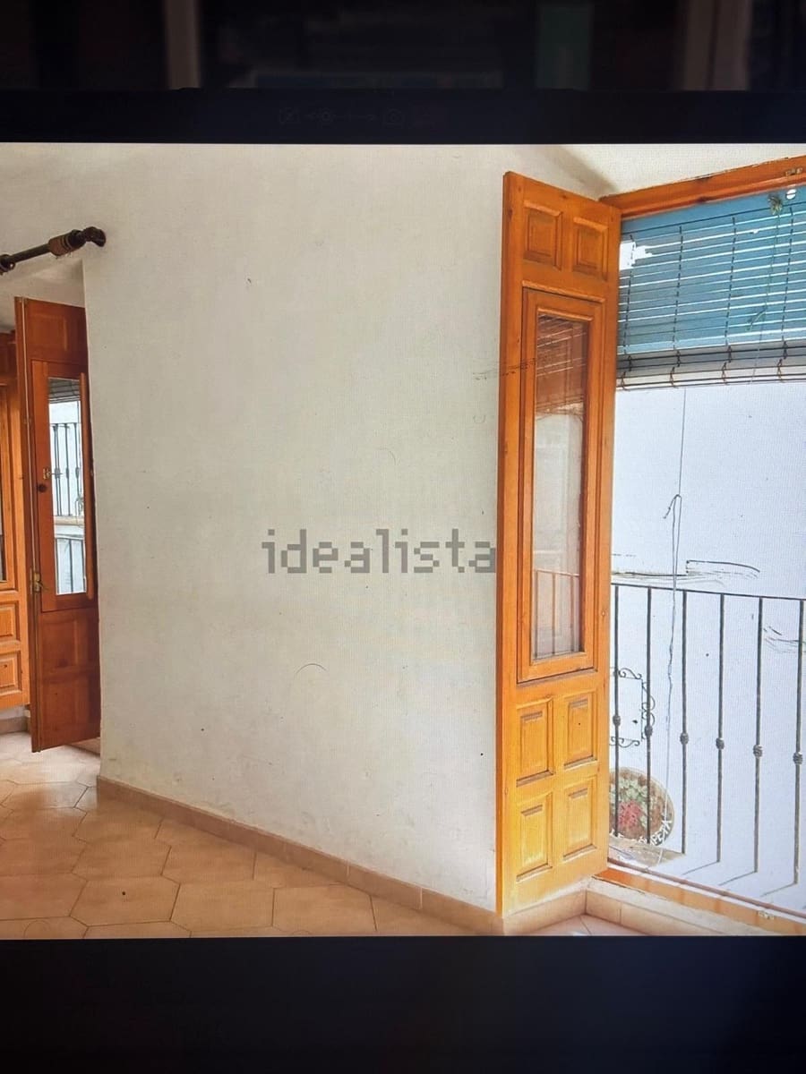5 slaapkamer Villa te koop in Competa met zwembad garage - € 225.000 (Ref: 10019325)
