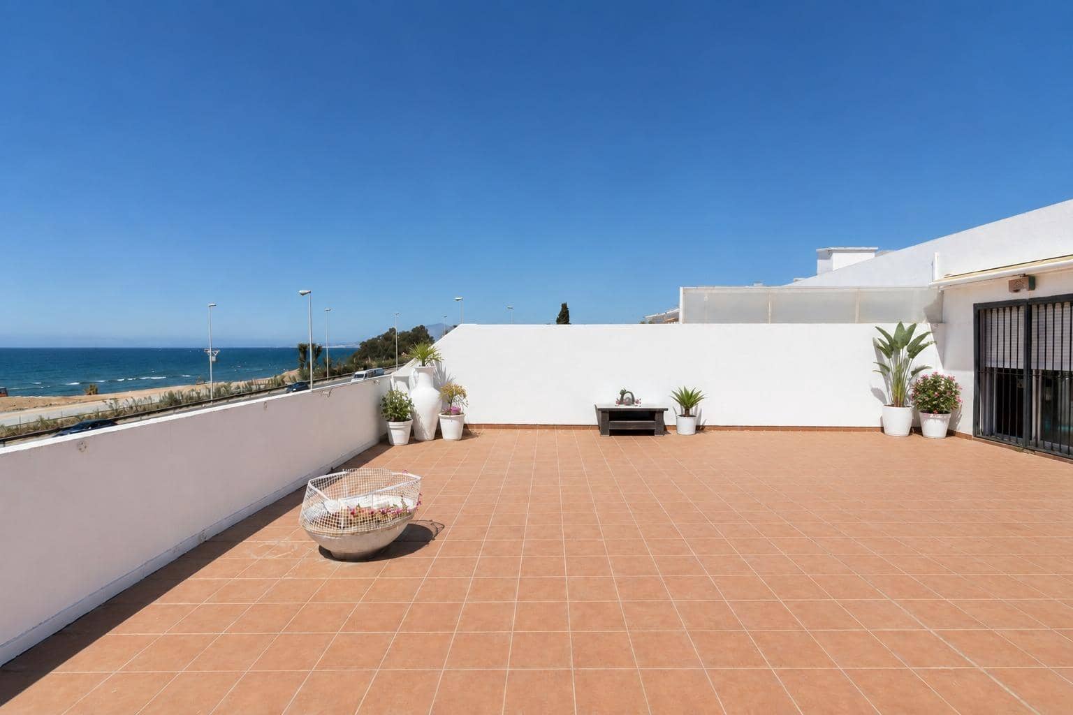2 soverom Leilighet til salgs i Marbella med svømmebasseng garasje - € 395 000 (Ref: 10019328)