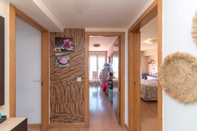 2 soverom Leilighet til salgs i Marbella med svømmebasseng garasje - € 395 000 (Ref: 10019328)