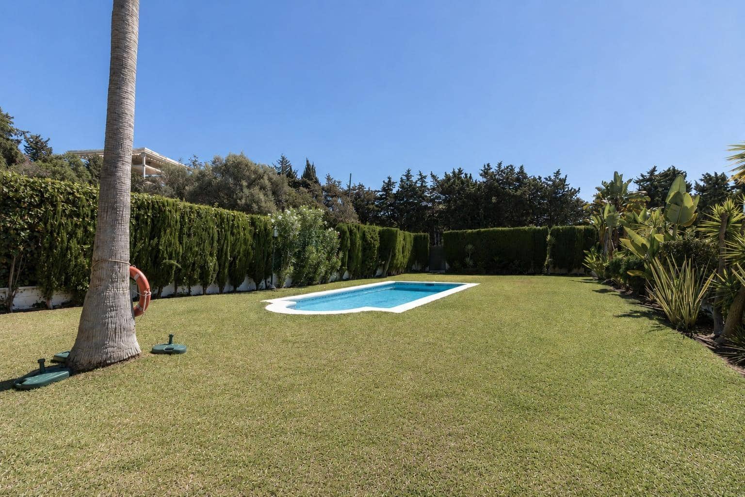 2 soverom Leilighet til salgs i Marbella med svømmebasseng garasje - € 395 000 (Ref: 10019328)