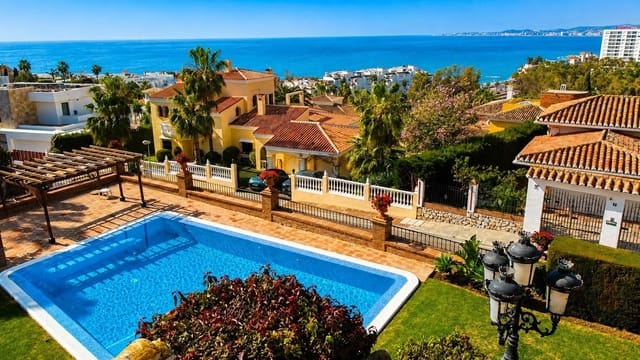 5 bedroom Villa for sale in Torrequebrada, Benalmádena with pool garage - € 3,500,000 (Ref: 10019332)