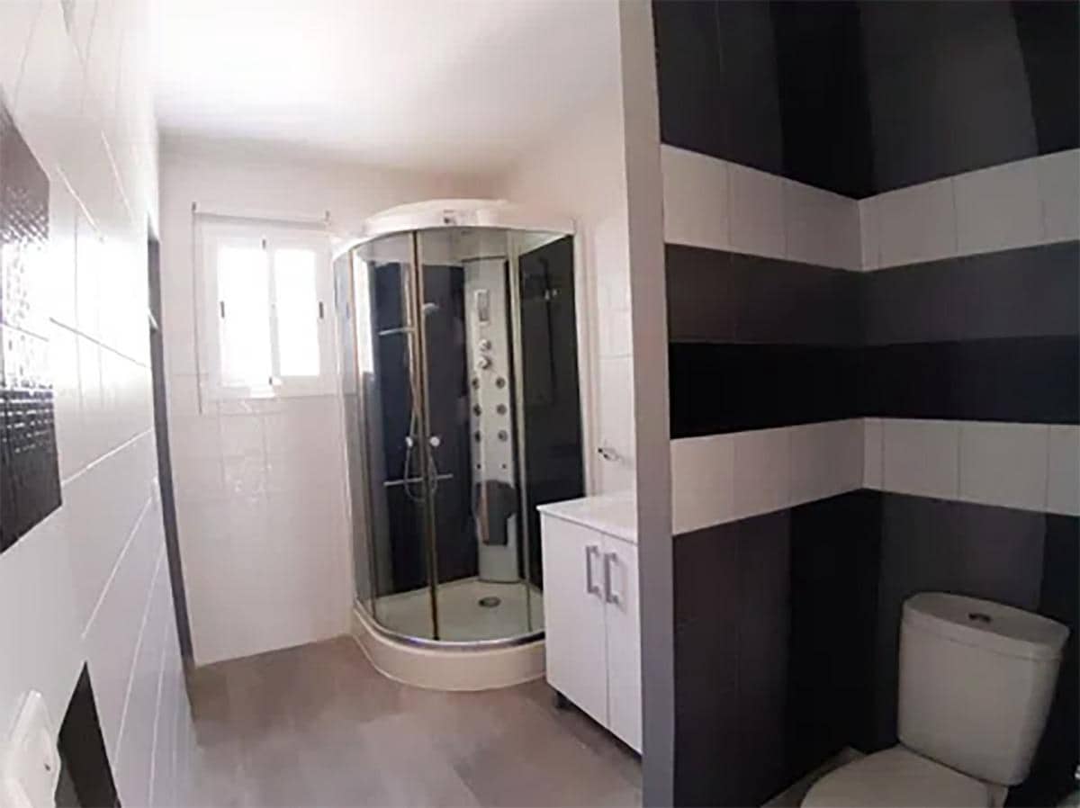 3 slaapkamer Villa te koop in Nueva Andalucia met zwembad garage - € 950.000 (Ref: 10024212)