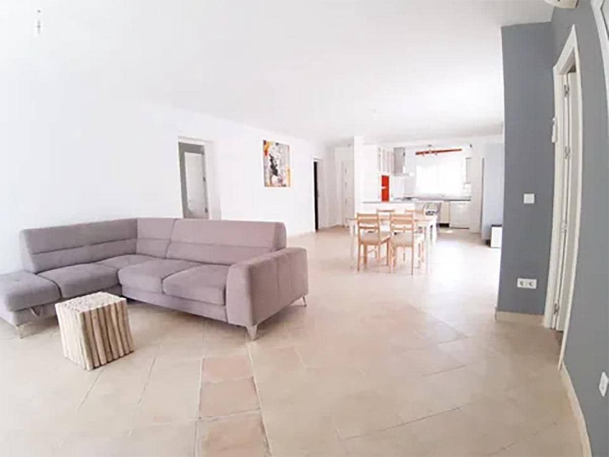 3 slaapkamer Villa te koop in Nueva Andalucia met zwembad garage - € 950.000 (Ref: 10024212)