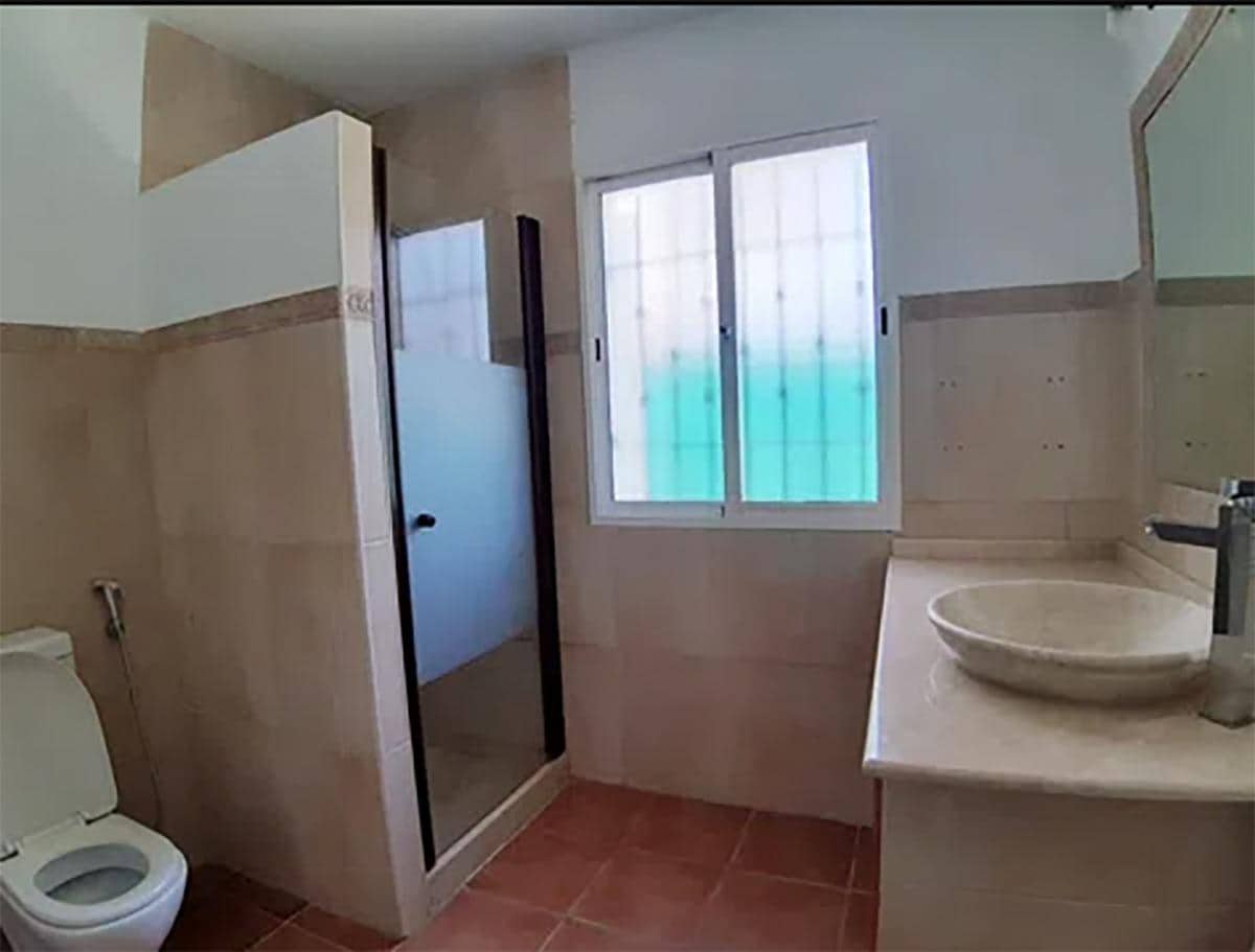 3 slaapkamer Villa te koop in Nueva Andalucia met zwembad garage - € 950.000 (Ref: 10024212)