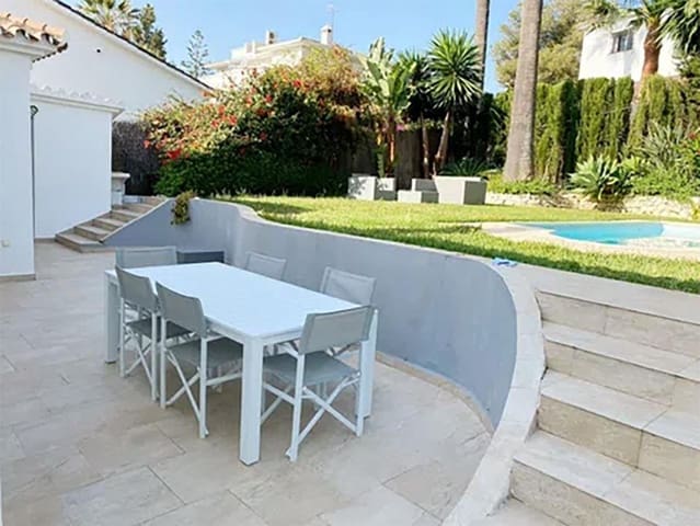 3 slaapkamer Villa te koop in Nueva Andalucia, Marbella met zwembad garage - € 950.000 (Ref: 10024212)
