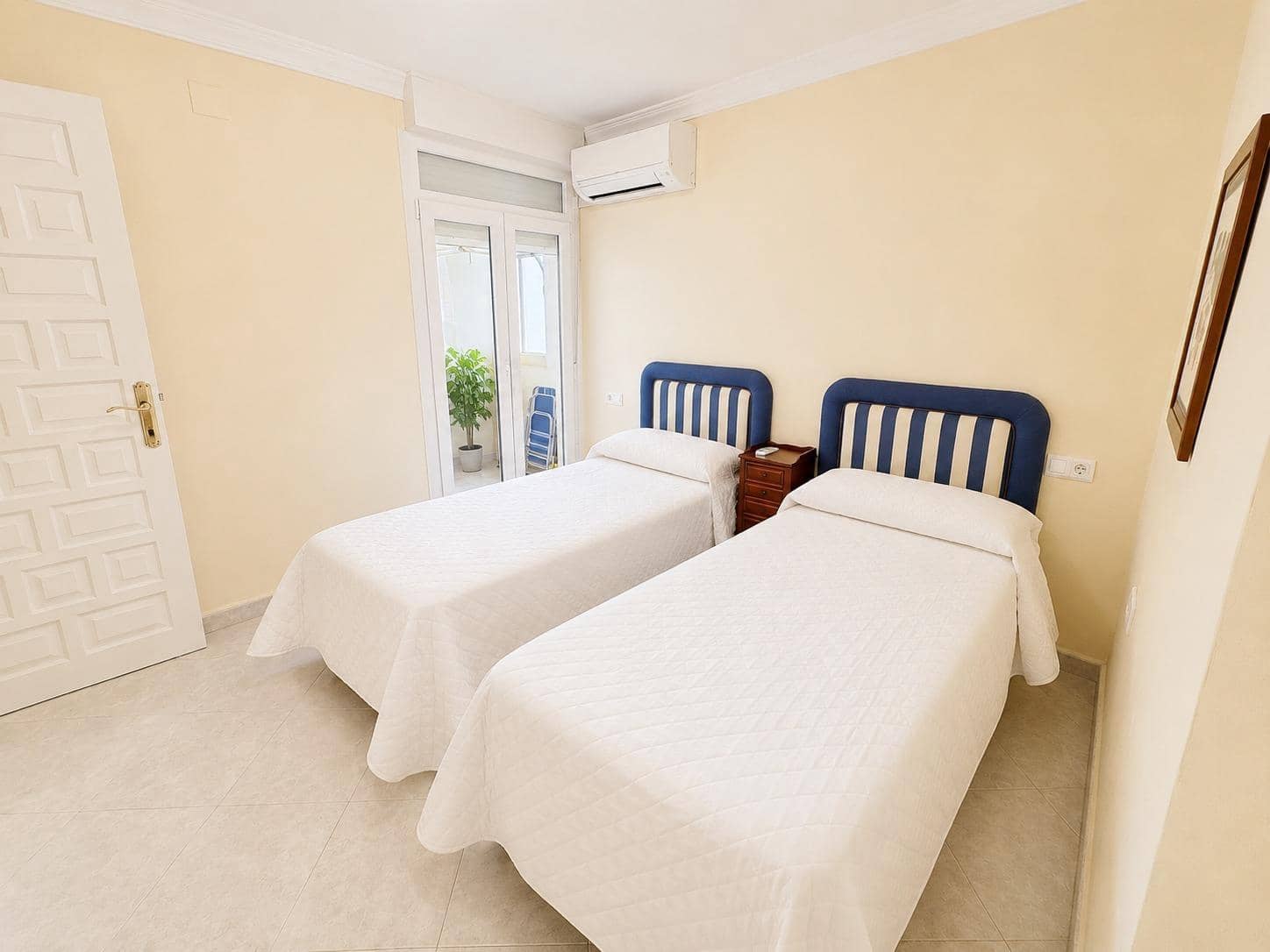 Apartamento de 2 habitaciones en Torremolinos en alquiler con piscina - 1.400 € (Ref: 10027379)