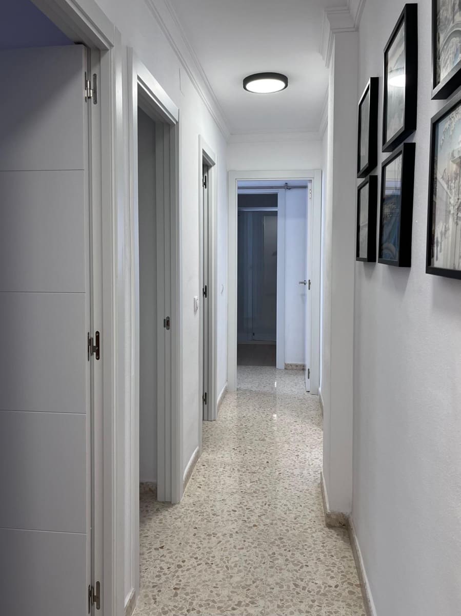 3 Zimmer Apartment zu vermieten in Malaga Stadt mit Pool Garage - 1.600 € (Ref: 10055362)