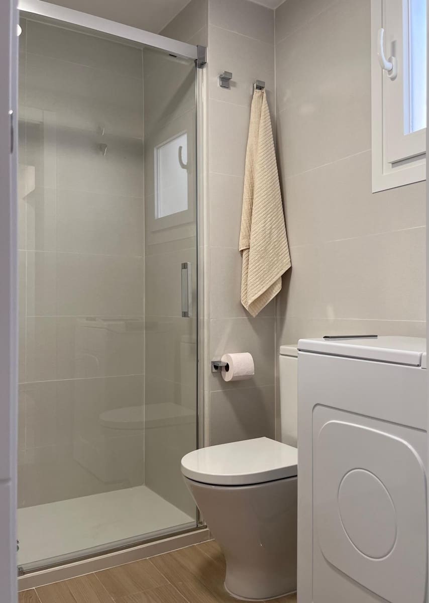 3 Zimmer Apartment zu vermieten in Malaga Stadt mit Pool Garage - 1.600 € (Ref: 10055362)