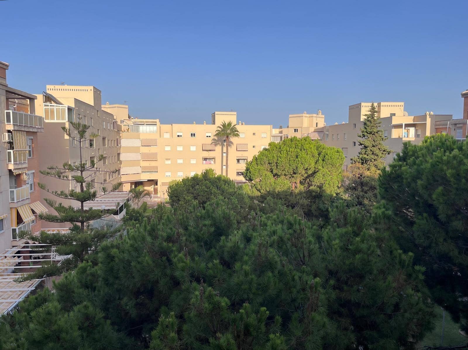 3 Zimmer Apartment zu vermieten in Malaga Stadt mit Pool Garage - 1.600 € (Ref: 10055362)