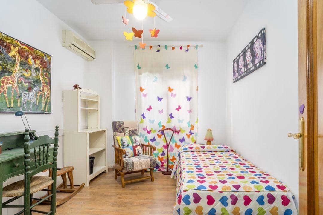 5 soveværelse Lejlighed til salg i Malaga by - € 670.000 (Ref: 10062065)