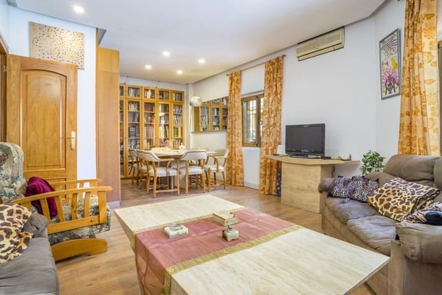 5 soveværelse Lejlighed til salg i La Trinidad, Málaga by - € 670.000 (Ref: 10062065)