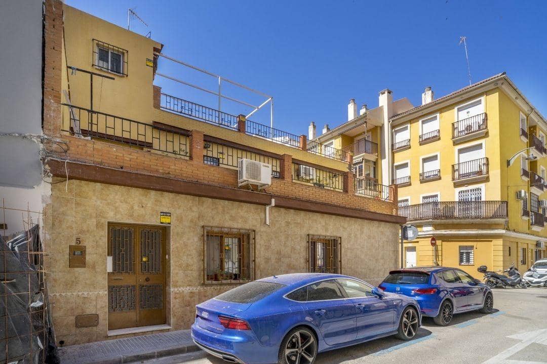 5 soveværelse Lejlighed til salg i Malaga by - € 670.000 (Ref: 10062065)