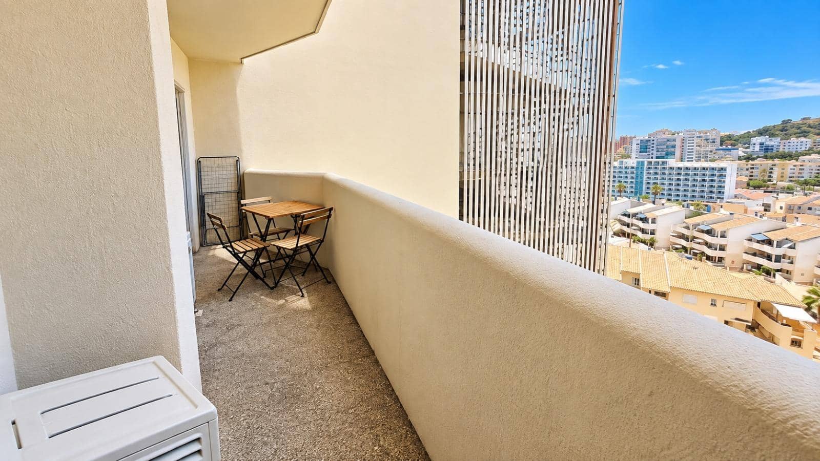1 bedroom Apartment for sale in Benalmadena with pool - € 290,000 (Ref: 10068000)