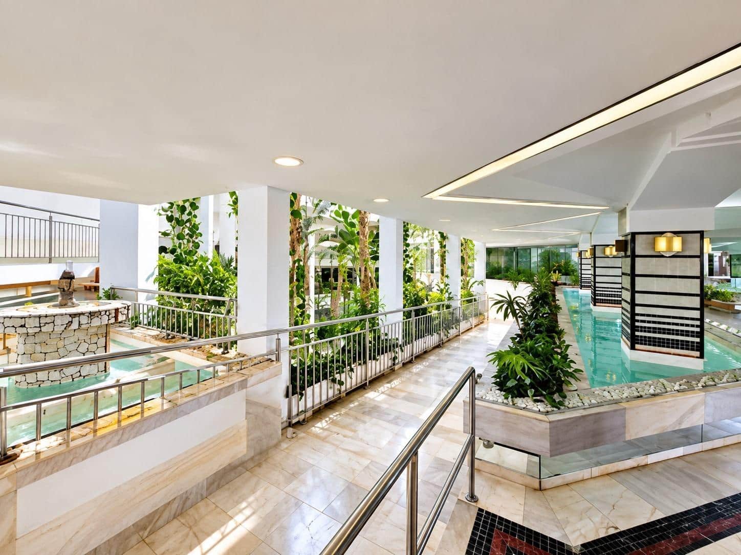 1 bedroom Apartment for sale in Benalmadena with pool - € 290,000 (Ref: 10068000)