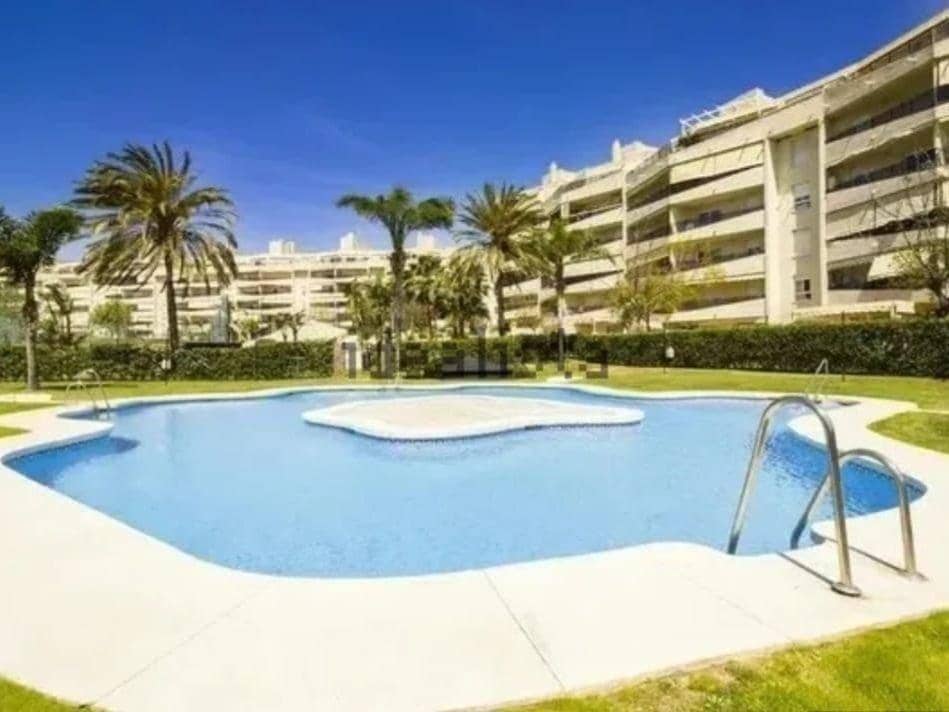2 sovrum Lägenhet till salu i Torremolinos med pool garage - 399 000 € (Ref: 10078436)