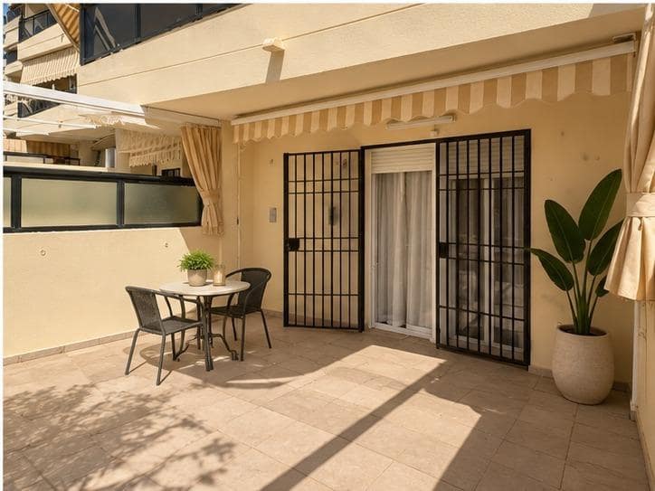 2 sovrum Lägenhet till salu i Torremolinos med pool garage - 399 000 € (Ref: 10078436)