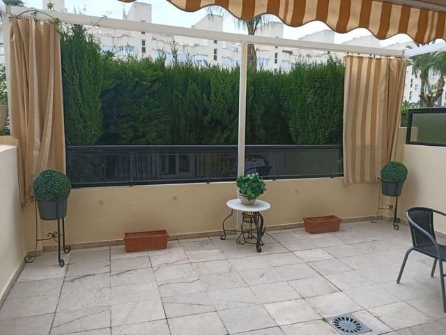 2 soveværelse Lejlighed til salg i Torremolinos med swimmingpool garage - € 399.000 (Ref: 10078436)