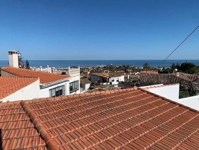 4 soveværelse Villa til salg i Benalmádena med swimmingpool garage - € 859.500 (Ref: 10100245)