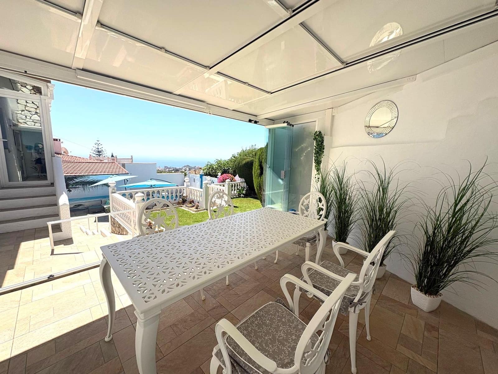 4 soveværelse Villa til salg i Benalmadena med swimmingpool garage - € 859.500 (Ref: 10100245)