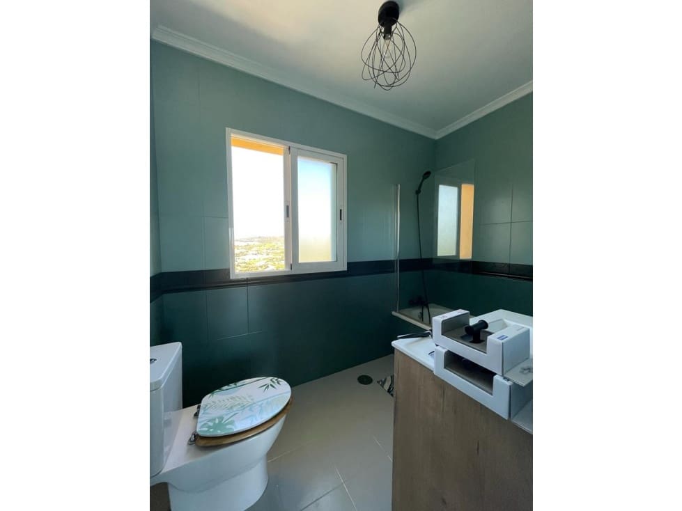 4 soveværelse Rækkehus til salg i Manilva med swimmingpool - € 394.990 (Ref: 7798973)