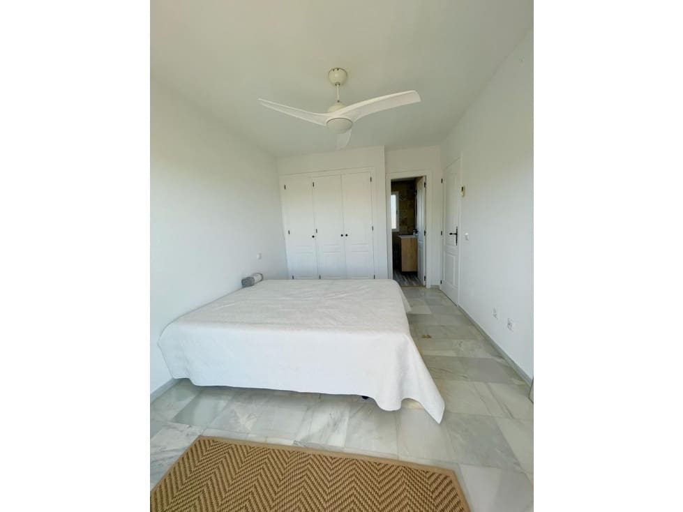 4 soveværelse Rækkehus til salg i Manilva med swimmingpool - € 394.990 (Ref: 7798973)