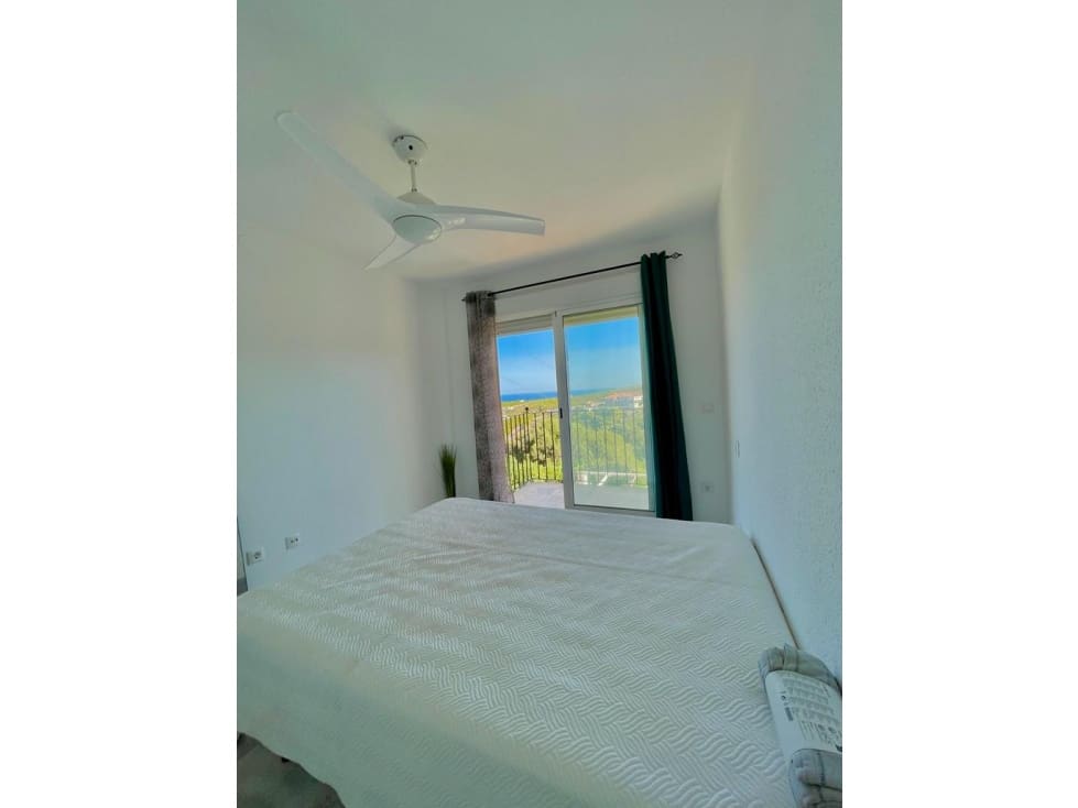 4 soveværelse Rækkehus til salg i Manilva med swimmingpool - € 394.990 (Ref: 7798973)