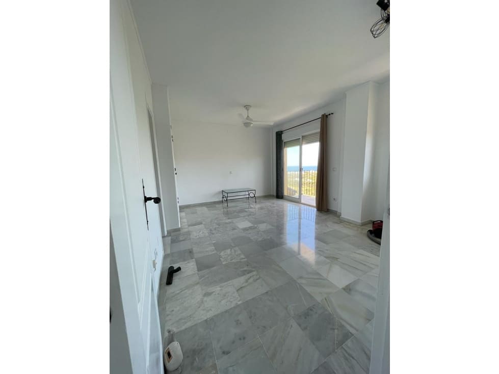 4 soveværelse Rækkehus til salg i Manilva med swimmingpool - € 394.990 (Ref: 7798973)