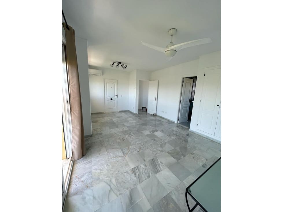 4 soveværelse Rækkehus til salg i Manilva med swimmingpool - € 394.990 (Ref: 7798973)