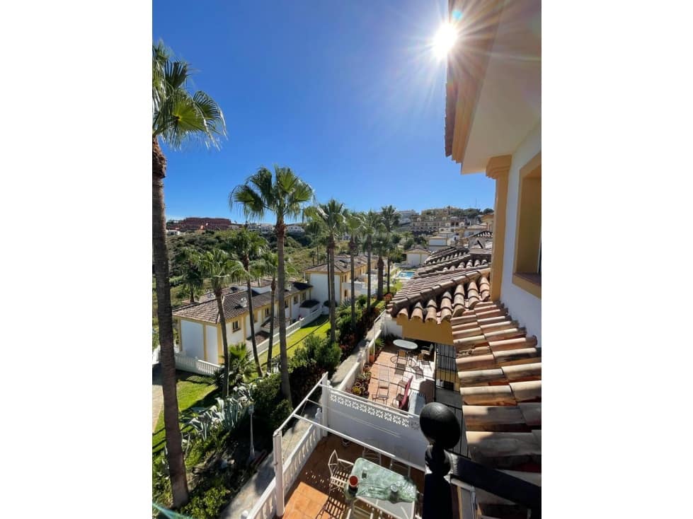 4 soveværelse Rækkehus til salg i Manilva med swimmingpool - € 394.990 (Ref: 7798973)