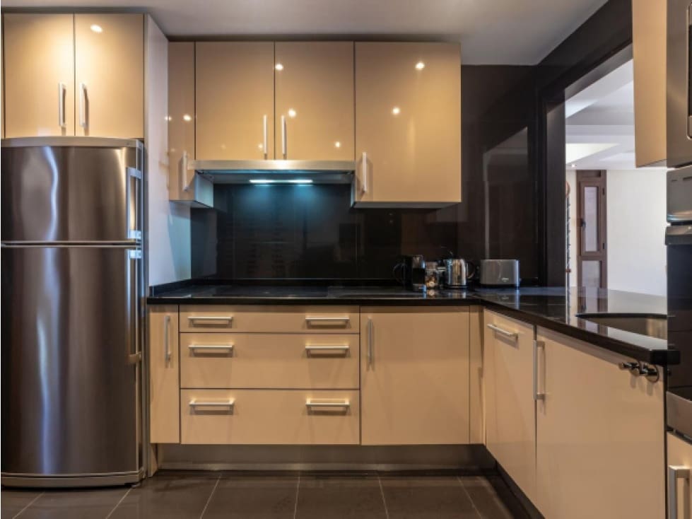 2 soveværelse Penthouse til salg i Estepona med swimmingpool - € 630.000 (Ref: 8829272)