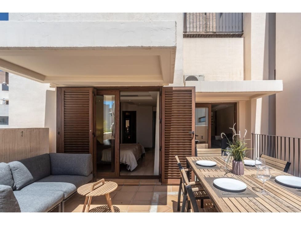 2 soveværelse Penthouse til salg i Estepona med swimmingpool - € 630.000 (Ref: 8829272)