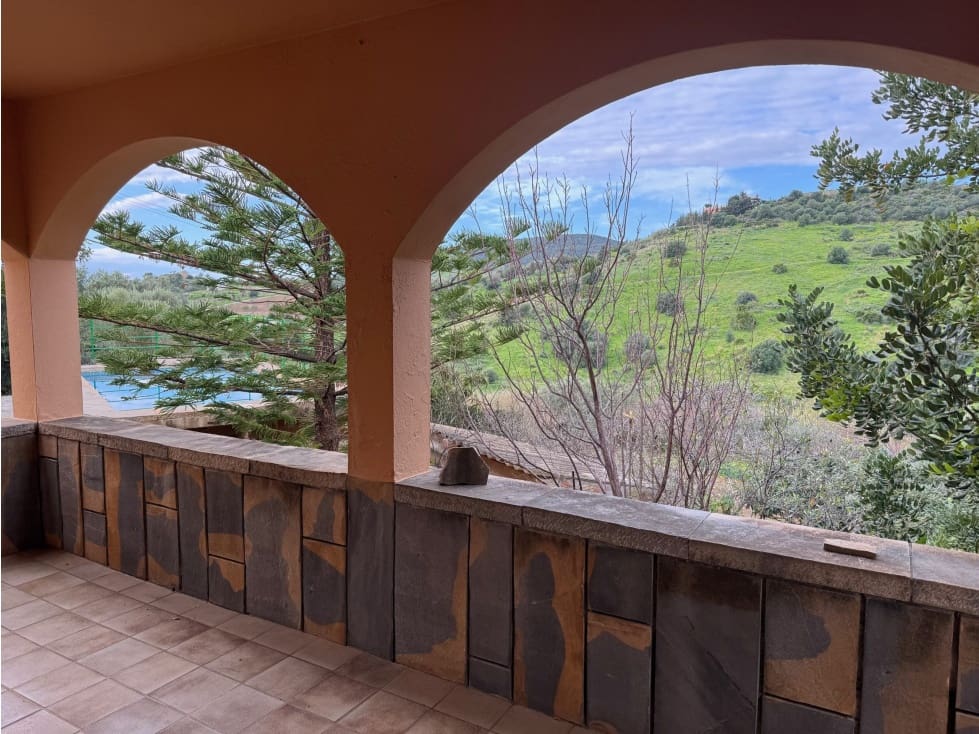 4 quarto Quinta/Casa Rural para venda em Estepona - 590 000 € (Ref: 8829274)