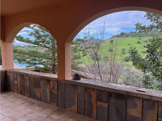 4 soveværelse Finca/Landehus til salg i Altos de Estepona, Estepona - € 590.000 (Ref: 8829274)