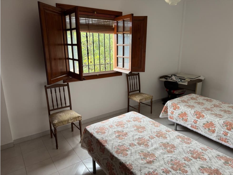 4 quarto Quinta/Casa Rural para venda em Estepona - 590 000 € (Ref: 8829274)