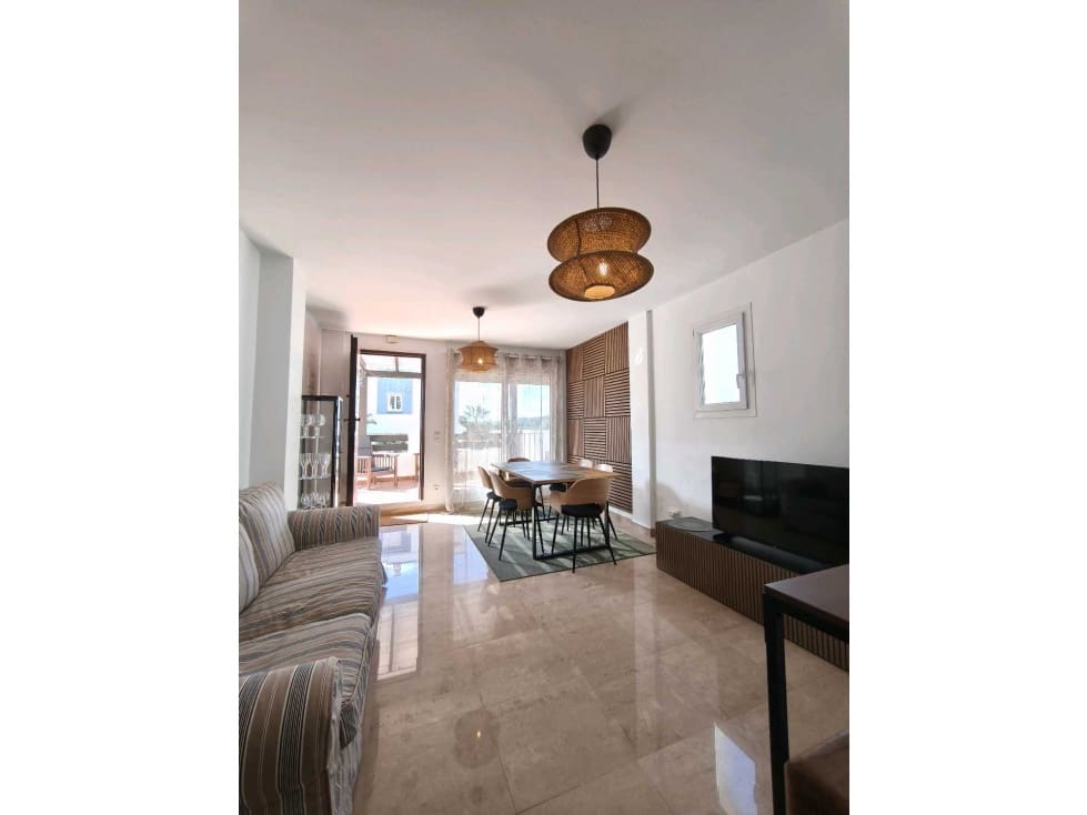 2 soverom Leilighet til salgs i Manilva med svømmebasseng - € 208 990 (Ref: 9074864)