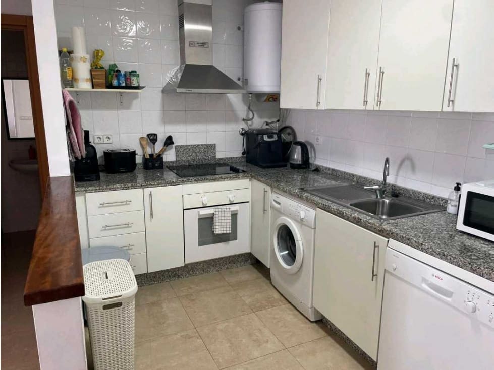 2 makuuhuone Huoneisto myytävänä paikassa Manilva mukana uima-altaan - 264 990 € (Ref: 9110061)