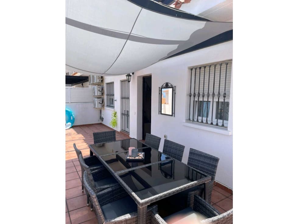 2 makuuhuone Huoneisto myytävänä paikassa Manilva mukana uima-altaan - 264 990 € (Ref: 9110061)