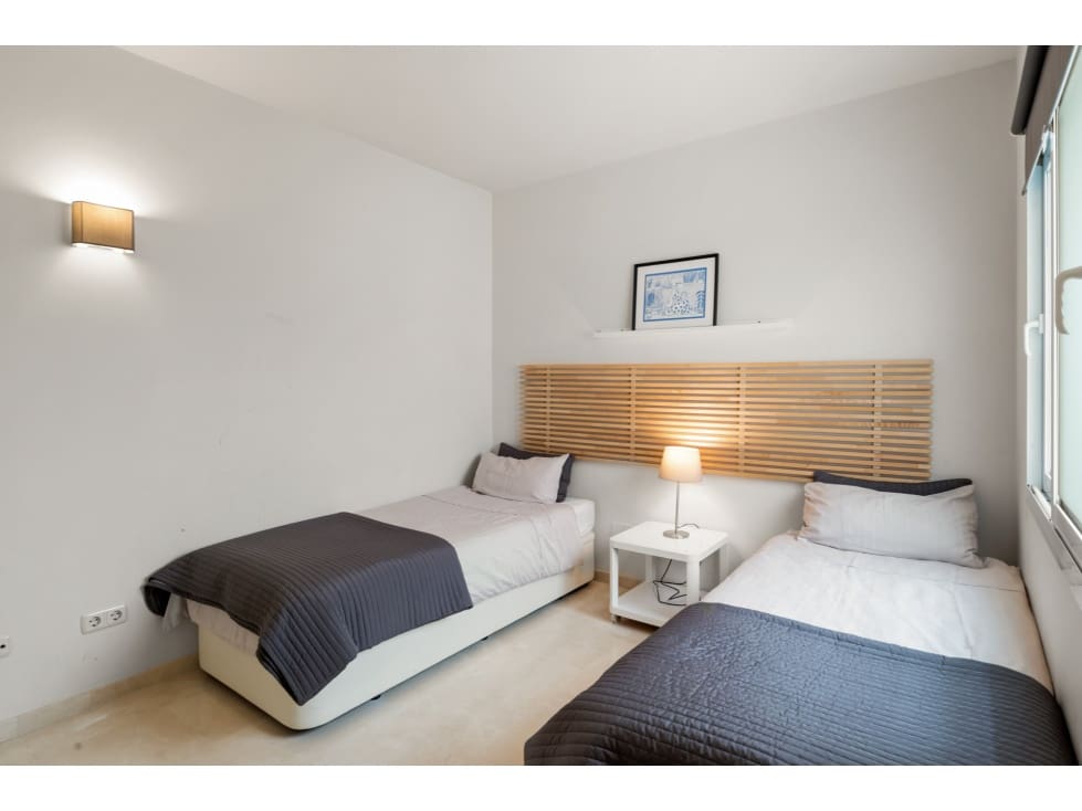 2 soveværelse Lejlighed til salg i Estepona med swimmingpool - € 390.000 (Ref: 9393994)