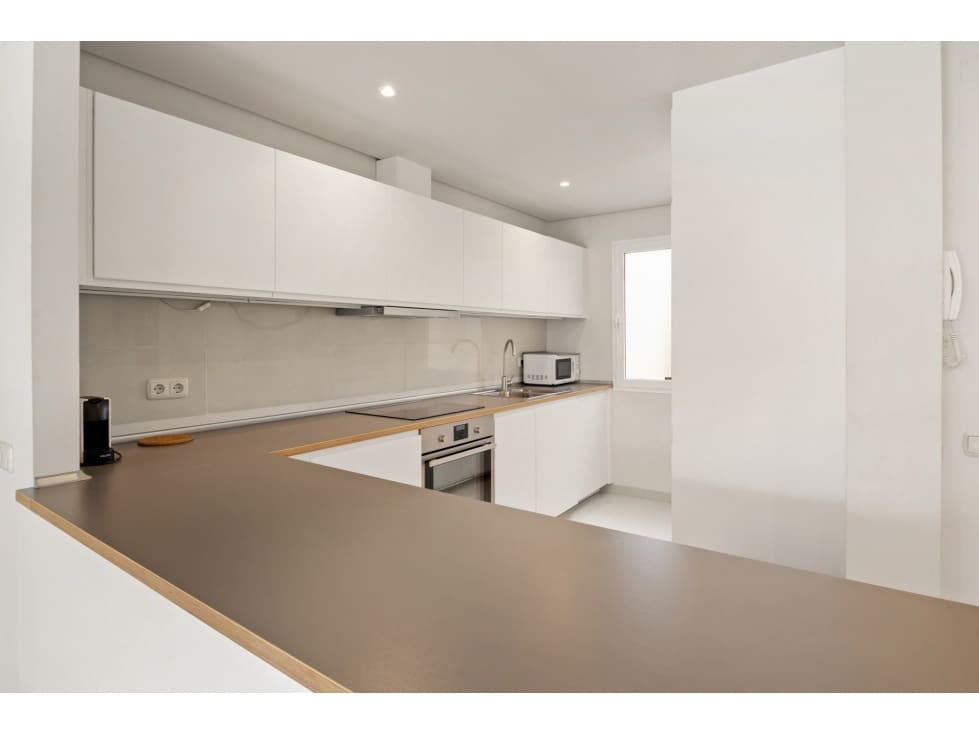 2 soveværelse Lejlighed til salg i Estepona med swimmingpool - € 390.000 (Ref: 9393994)