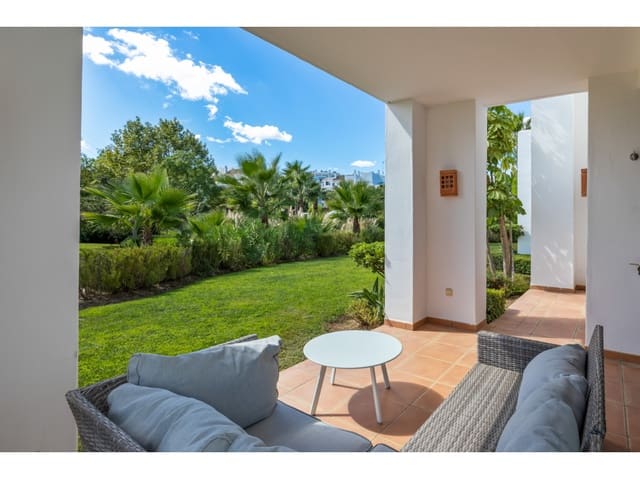 2 soveværelse Lejlighed til salg i Altos de Estepona, Estepona med swimmingpool - € 390.000 (Ref: 9393994)