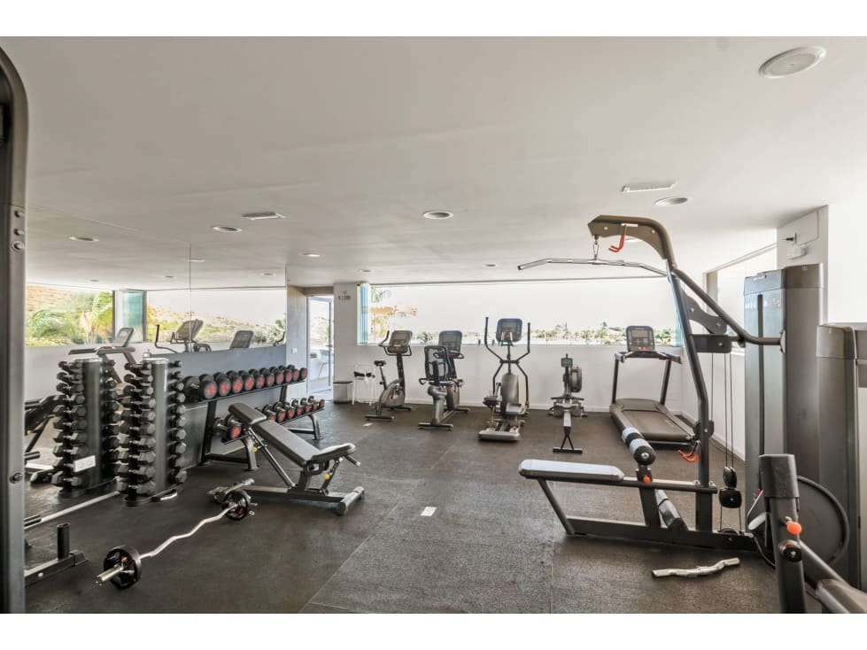 2 soveværelse Lejlighed til salg i Estepona med swimmingpool - € 390.000 (Ref: 9393994)