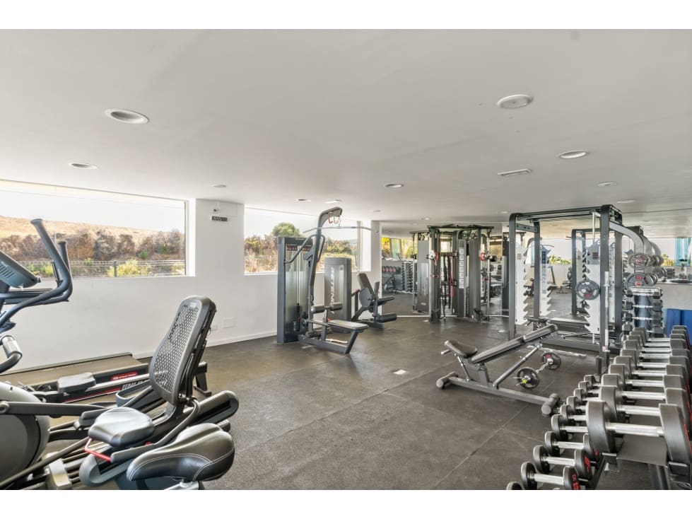 2 soveværelse Lejlighed til salg i Estepona med swimmingpool - € 390.000 (Ref: 9393994)