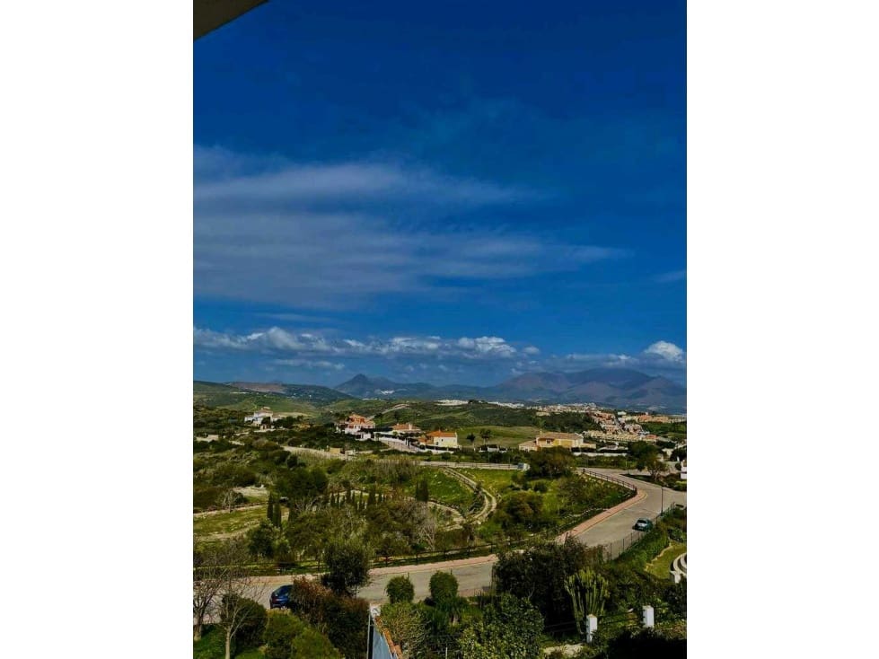 3 soveværelse Lejlighed til leje i Manilva - € 1.400 (Ref: 9437529)