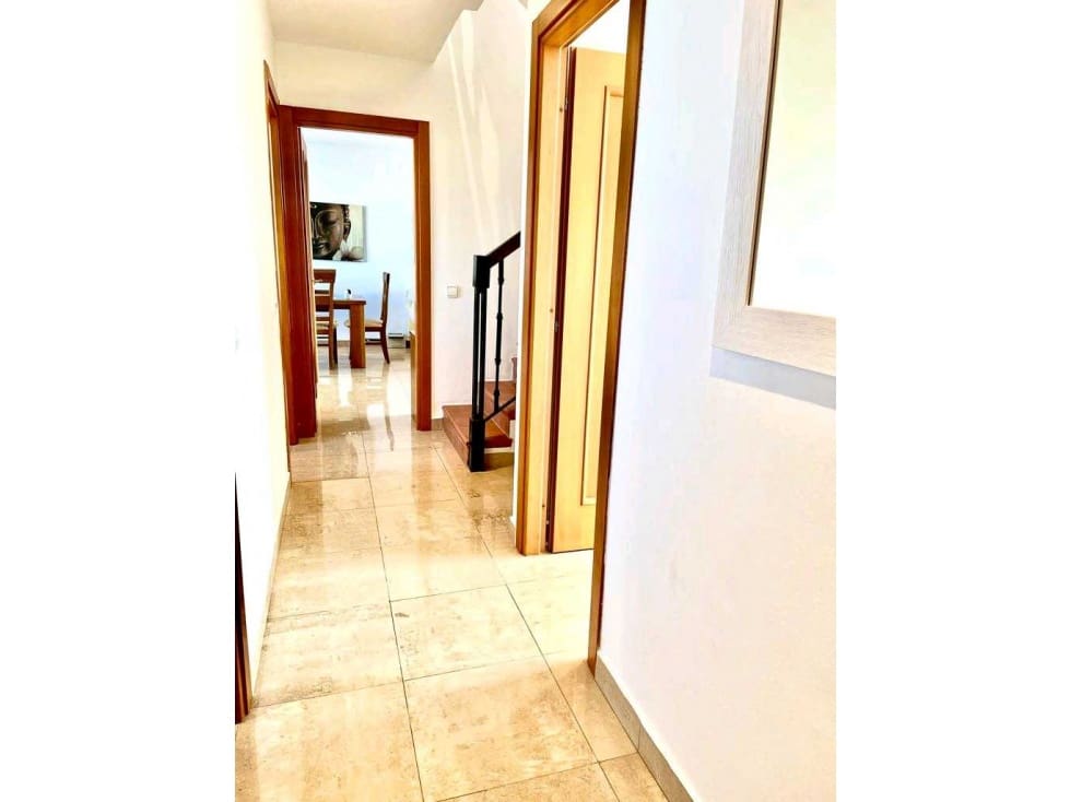 3 soveværelse Lejlighed til leje i Manilva - € 1.400 (Ref: 9437529)