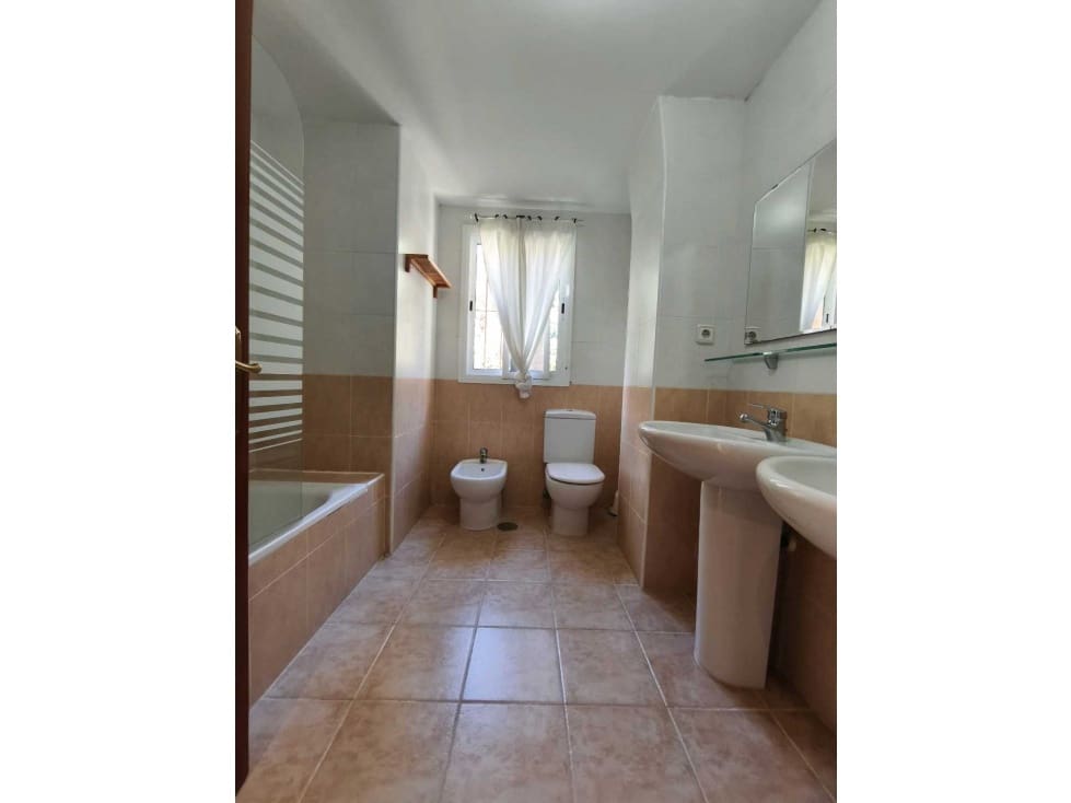 2 bedroom Apartment for sale in Casares with pool - € 254,990 (Ref: 9519027)