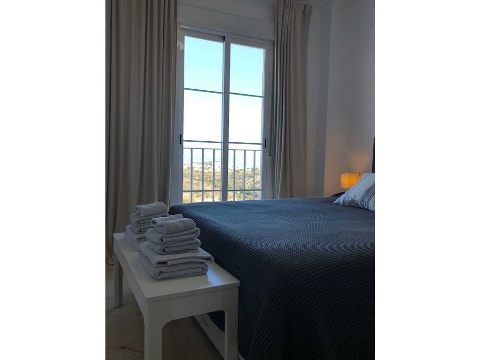 2 soveværelse Penthouse til salg i Manilva med swimmingpool - € 244.990 (Ref: 9541739)