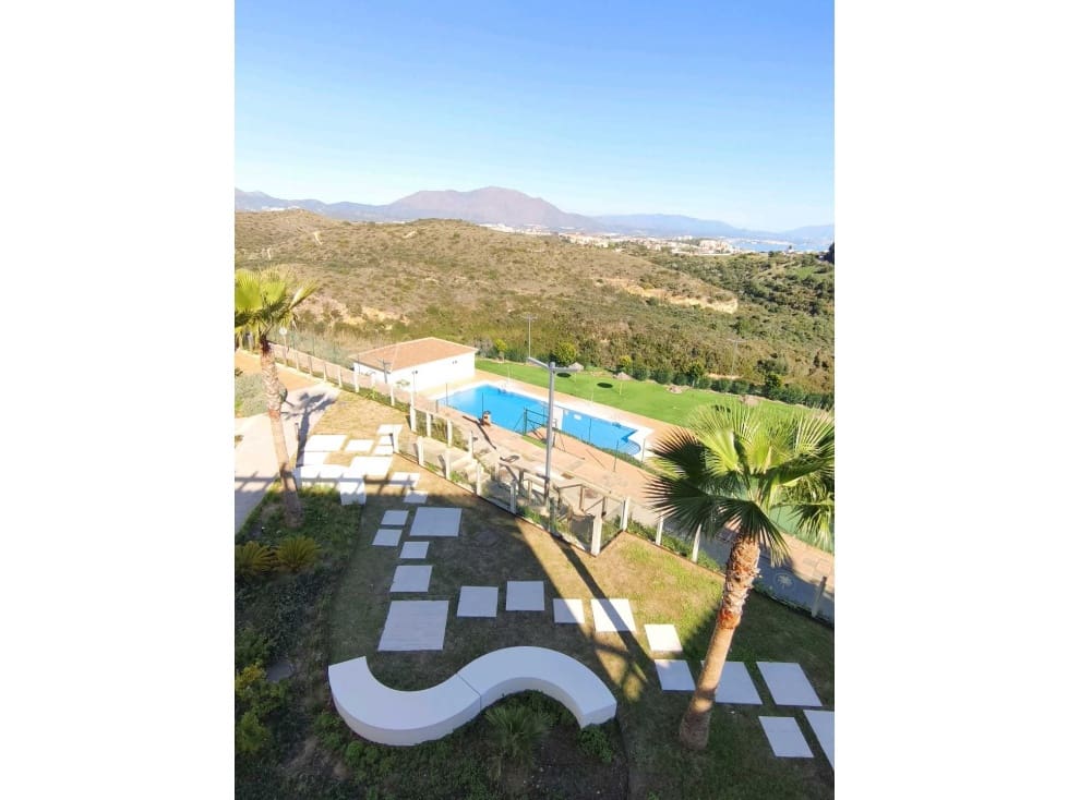 2 soveværelse Penthouse til salg i Manilva med swimmingpool - € 244.990 (Ref: 9541739)