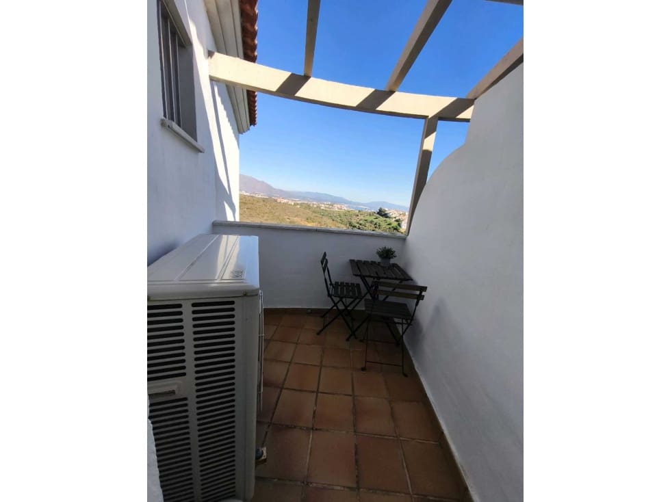 2 soveværelse Penthouse til salg i Manilva med swimmingpool - € 244.990 (Ref: 9541739)